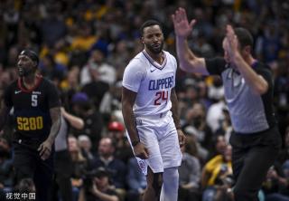 场交手中 场交手中