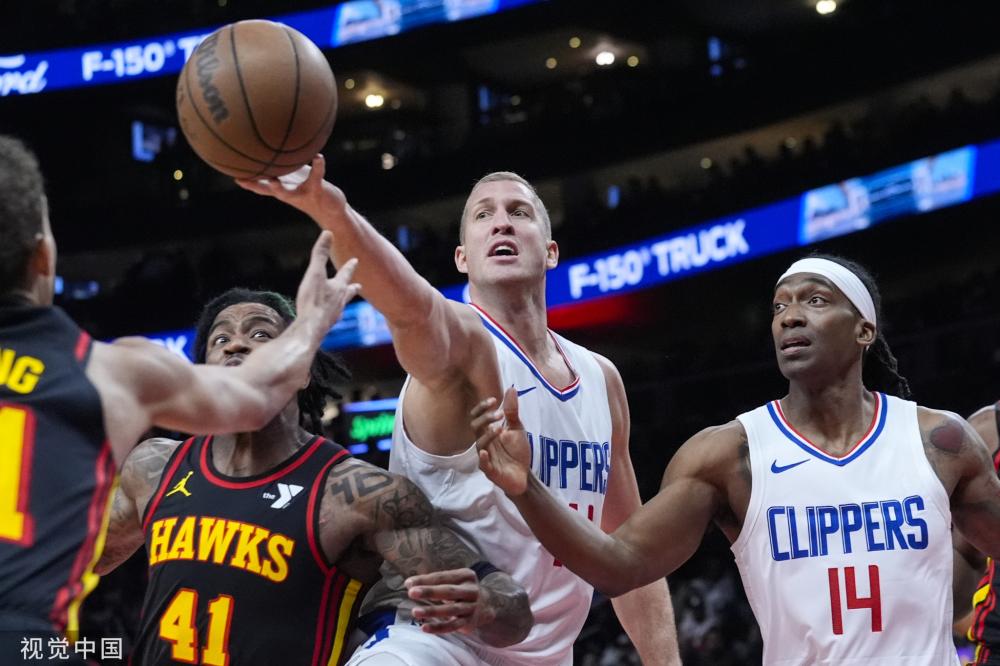 并接受了拜 并接受了拜