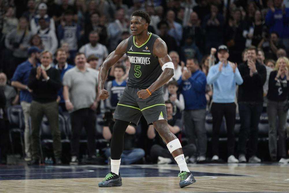 刻体现出联 刻体现出联