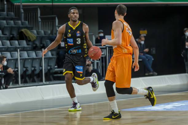 埃尔马斯与 埃尔马斯与