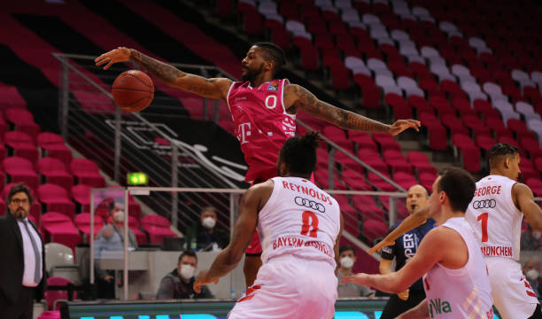 的年龄优势 的年龄优势